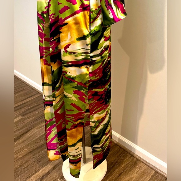TIFFANYSLABEL PRINTED COLORFUL KIMONO TOP/WRAP SIZE:SMALL-LARGE - Picture 5 of 7